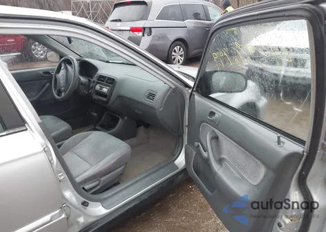 2000 Honda Civic Value Package from USA, damaged, VIN 2HGEJ6613YH577684